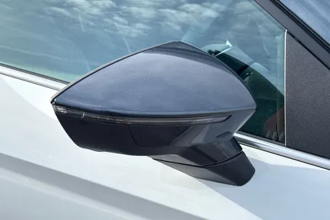 DG23CZB SEAT Arona 1.0 TSI FR Edition Euro 6 (s/s) 5dr Thumbnail #32