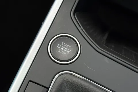 DG23CZB SEAT Arona 1.0 TSI FR Edition Euro 6 (s/s) 5dr Thumbnail #39