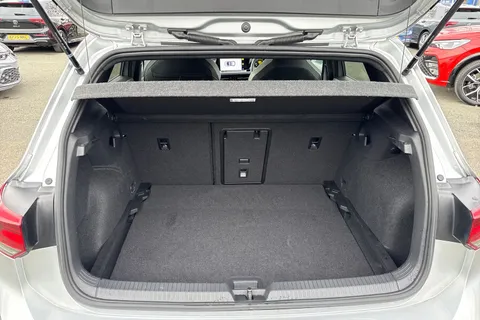 DG73KPK Volkswagen Golf 1.5 TSI 150 R-Line 5dr Thumbnail #8