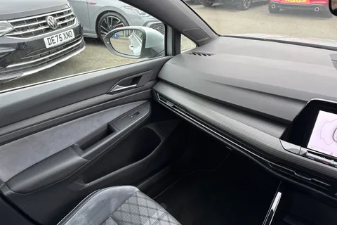 DG73KPK Volkswagen Golf 1.5 TSI 150 R-Line 5dr Thumbnail #21