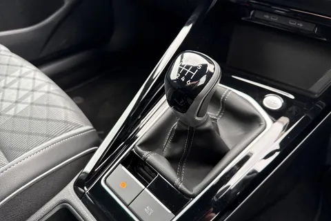 DG73KPK Volkswagen Golf 1.5 TSI 150 R-Line 5dr Thumbnail #24