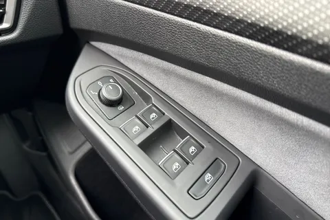 DG73KPK Volkswagen Golf 1.5 TSI 150 R-Line 5dr Thumbnail #26