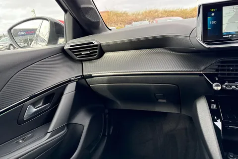 SH71ERV PEUGEOT e-208 50kWh GT Premium Auto 5dr Thumbnail #20