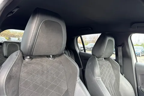 SH71ERV PEUGEOT e-208 50kWh GT Premium Auto 5dr Thumbnail #24