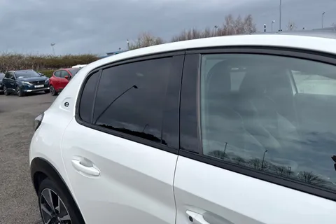 SH71ERV PEUGEOT e-208 50kWh GT Premium Auto 5dr Thumbnail #36