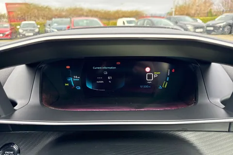 SH71ERV PEUGEOT e-208 50kWh GT Premium Auto 5dr Thumbnail #38