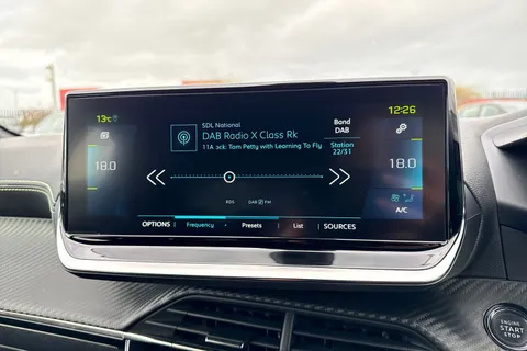 SH71ERV PEUGEOT e-208 50kWh GT Premium Auto 5dr Thumbnail #44