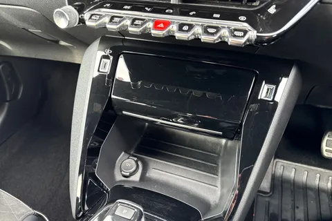 SH71ERV PEUGEOT e-208 50kWh GT Premium Auto 5dr Thumbnail #58