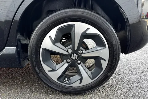 MF24LZG Suzuki Swift 1.2 Mild Hybrid Ultra 5dr Thumbnail #16