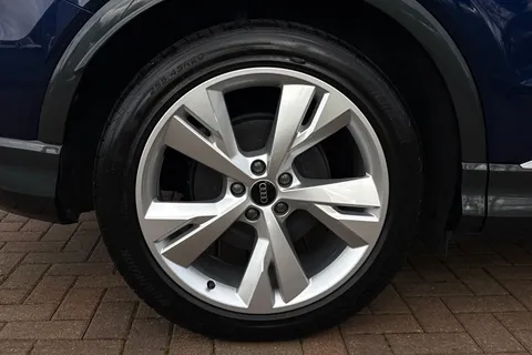 KT25EJV Audi Q4 e-tron Q4  S line 40 e-tron  150,00 kW Thumbnail #7