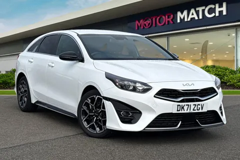 DK71ZGV Kia Proceed 1.5 T-GDi GT-Line Shooting Brake Euro 6 (s/s) 5dr Thumbnail #2