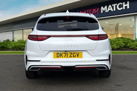 DK71ZGV Kia Proceed 1.5 T-GDi GT-Line Shooting Brake Euro 6 (s/s) 5dr Thumbnail #5