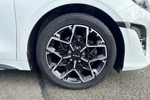 DK71ZGV Kia Proceed 1.5 T-GDi GT-Line Shooting Brake Euro 6 (s/s) 5dr Thumbnail #10