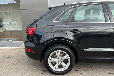 OE16HJG Audi Q3 2.0 TDI SE Euro 6 (s/s) 5dr Thumbnail #29
