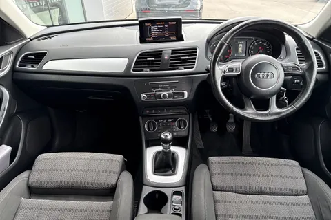 OE16HJG Audi Q3 2.0 TDI SE Euro 6 (s/s) 5dr Thumbnail #32