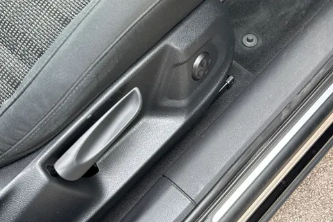 OE16HJG Audi Q3 2.0 TDI SE Euro 6 (s/s) 5dr Thumbnail #40