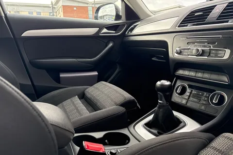 OE16HJG Audi Q3 2.0 TDI SE Euro 6 (s/s) 5dr Thumbnail #42