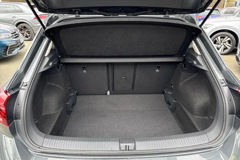 DK25ZCT Volkswagen T-Roc 1.0 TSI 115 Match 5dr | Rear Camera | Rear Tinted Glass Thumbnail #7