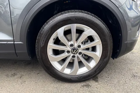 DK25ZCT Volkswagen T-Roc 1.0 TSI 115 Match 5dr | Rear Camera | Rear Tinted Glass Thumbnail #10