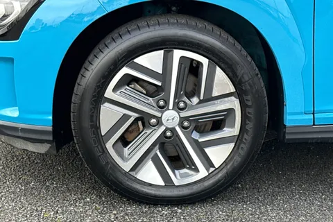 DS72ZNC Hyundai Kona 64kWh Ultimate Auto 5dr (10.5kW Charger) Thumbnail #14