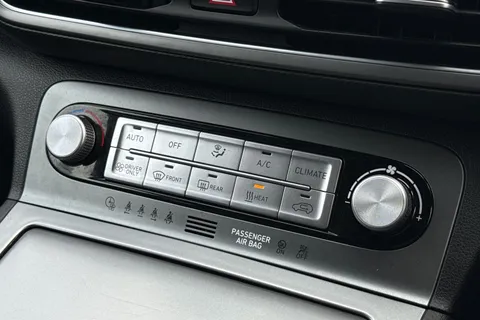 DS72ZNC Hyundai Kona 64kWh Ultimate Auto 5dr (10.5kW Charger) Thumbnail #23