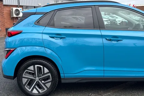 DS72ZNC Hyundai Kona 64kWh Ultimate Auto 5dr (10.5kW Charger) Thumbnail #35
