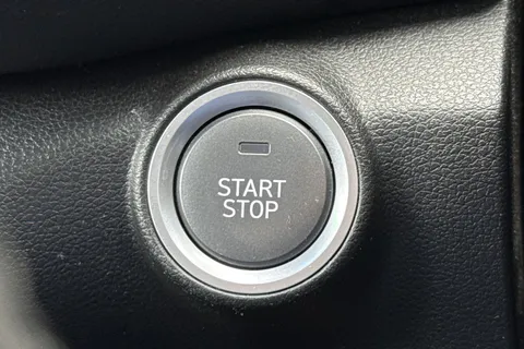 DS72ZNC Hyundai Kona 64kWh Ultimate Auto 5dr (10.5kW Charger) Thumbnail #42