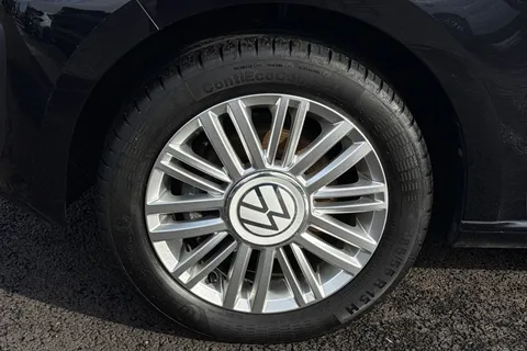 10 of 43 for VOLKSWAGEN UP 1.0 65PS Up 5dr