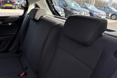 19 of 43 for VOLKSWAGEN UP 1.0 65PS Up 5dr