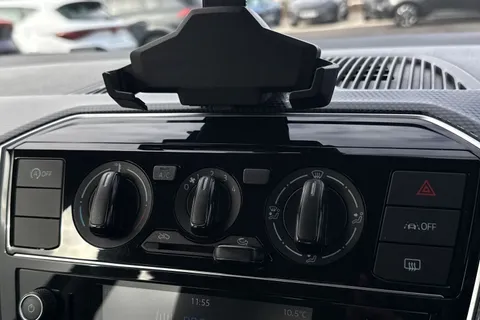 22 of 43 for VOLKSWAGEN UP 1.0 65PS Up 5dr