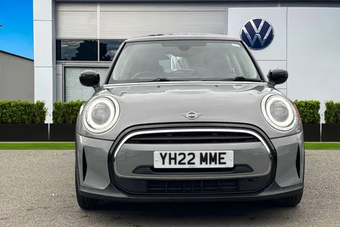 YH22MME Mini Hatch 1.5 Cooper Classic Steptronic Euro 6 (s/s) 3dr Thumbnail #6