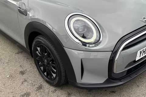 YH22MME Mini Hatch 1.5 Cooper Classic Steptronic Euro 6 (s/s) 3dr Thumbnail #9
