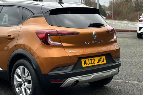 MJ20JKU Renault Captur 1.3 TCe Iconic EDC Euro 6 (s/s) 5dr Thumbnail #8