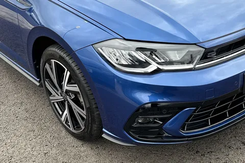 DE25PVJ Volkswagen Polo 1.0 TSI 115 R-Line 5dr DSG **17' BERGAMO ALLOYS + HEATED SEATS** Thumbnail #9