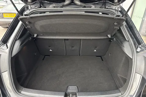 MB21FYT Mercedes-Benz A Class 1.3 A180 AMG Line (Executive) Hatchback 5dr Petrol 7G-DCT Euro 6 (s/s) (136 ps) Thumbnail #11