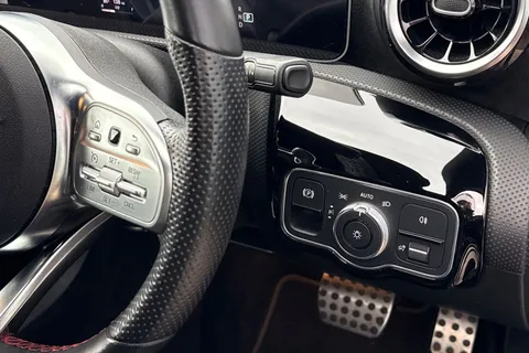 MB21FYT Mercedes-Benz A Class 1.3 A180 AMG Line (Executive) Hatchback 5dr Petrol 7G-DCT Euro 6 (s/s) (136 ps) Thumbnail #39