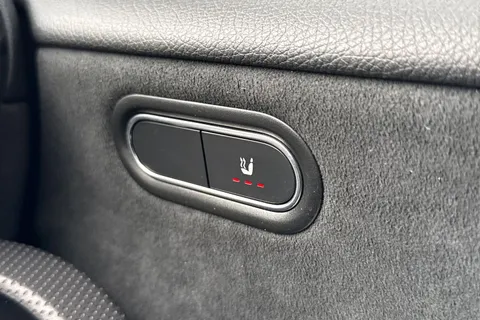 MB21FYT Mercedes-Benz A Class 1.3 A180 AMG Line (Executive) Hatchback 5dr Petrol 7G-DCT Euro 6 (s/s) (136 ps) Thumbnail #61