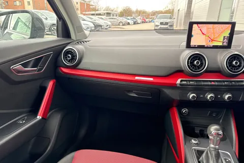 ST67EOF Audi Q2 1.6 TDI Sport S Tronic Euro 6 (s/s) 5dr Thumbnail #21