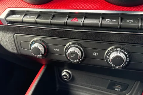 ST67EOF Audi Q2 1.6 TDI Sport S Tronic Euro 6 (s/s) 5dr Thumbnail #23