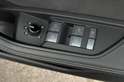 RO72LSK Audi e-tron S line 50 quattro 230,00 kW Thumbnail #22