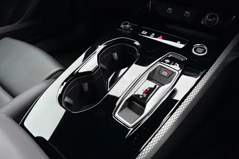 KR25WOM Audi A5 Avant S line TFSI  204 PS S tronic Thumbnail #24