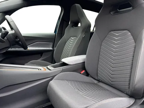 CUPRA Born e-Boost 59kWh V2 Auto 5dr Thumbnail #11