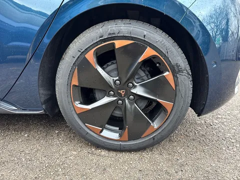 CUPRA Born e-Boost 59kWh V2 Auto 5dr Thumbnail #22