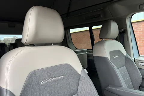 KP25CEU Volkswagen California 2.0 TDI Ocean 5dr DSG-Tow Pack Thumbnail #25