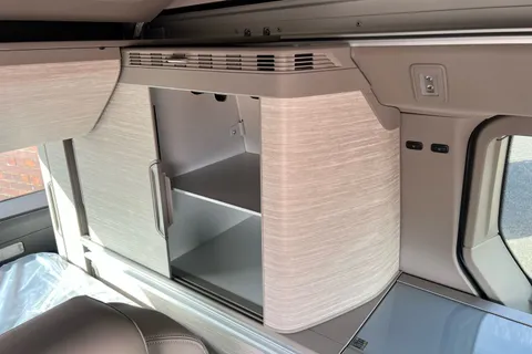 KP25CEU Volkswagen California 2.0 TDI Ocean 5dr DSG-Tow Pack Thumbnail #52