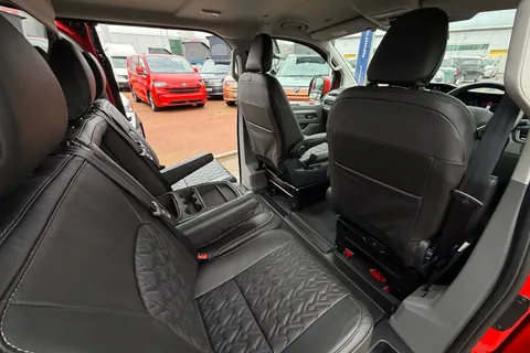 BT75CKX Volkswagen Transporter 2.0 TDI 150 Commerce Pro Full Leighton Vans Conversion Kombi Van Auto-Tailg Thumbnail #53