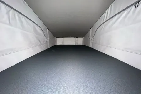 KP25CEU Volkswagen California 2.0 TDI Ocean 5dr DSG-Tow Pack Thumbnail #59