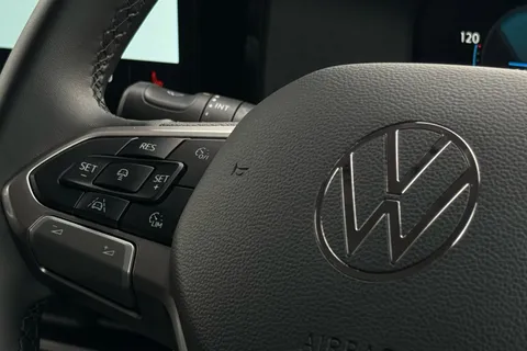 BT75CKX Volkswagen Transporter 2.0 TDI 150 Commerce Pro Full Leighton Vans Conversion Kombi Van Auto-Tailg Thumbnail #60