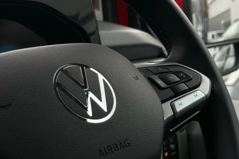 BT75CKX Volkswagen Transporter 2.0 TDI 150 Commerce Pro Full Leighton Vans Conversion Kombi Van Auto-Tailg Thumbnail #62