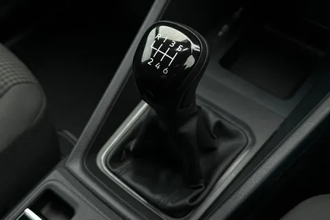 DA25FFG Volkswagen Caddy 2.0 TDI 102PS Commerce Van [Business/Tech Pack] Thumbnail #24